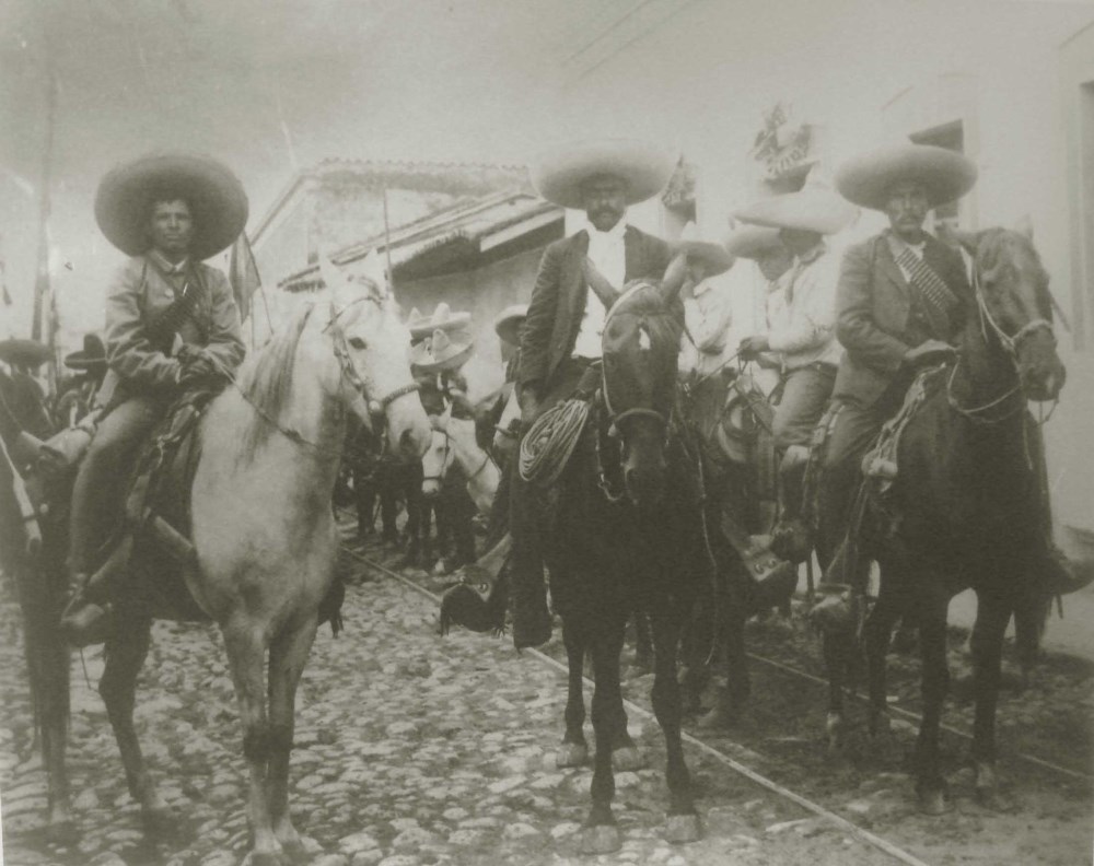 Lot #1678: AGUSTIN VICTOR CASASOLA - Emiliano Zapata Tomo Cuernavaca [full view - horizontal] - Gelatin silver print