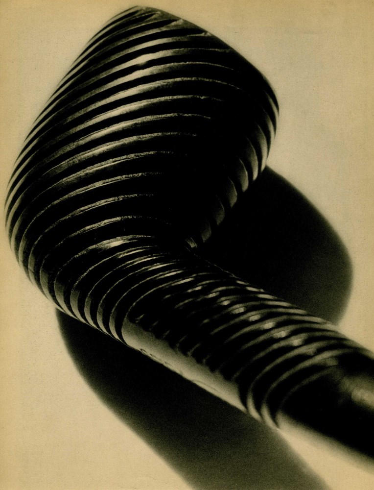 Lot #2727: MAN RAY - Pipe - Original vintage photogravure