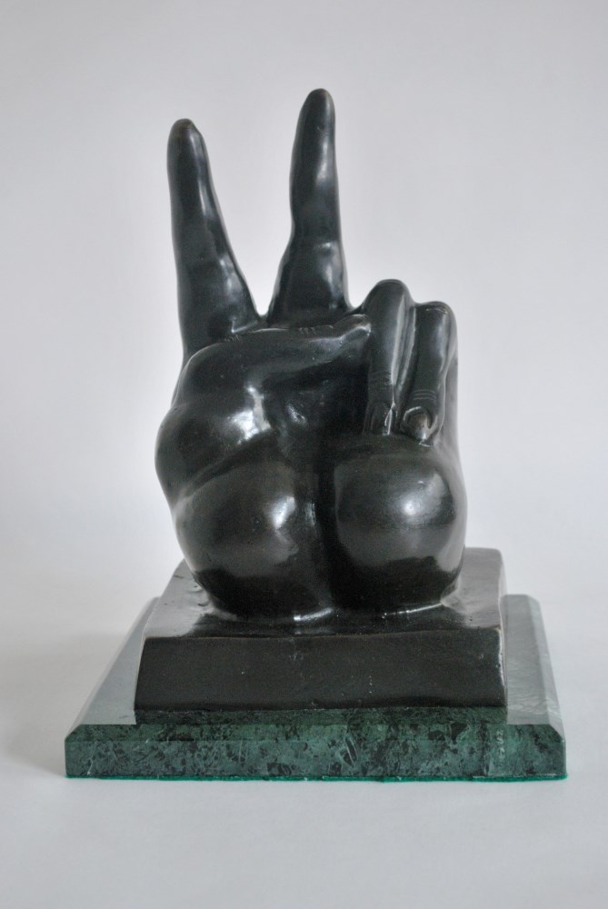 Lot #1816: FERNANDO BOTERO [imputée] - La Mano II - Bronze sculpture with dark brown patina
