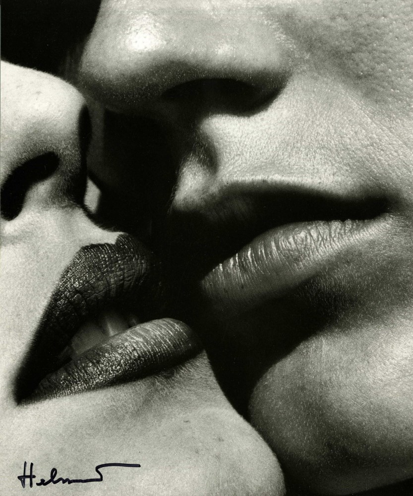 Lot #1404: HELMUT NEWTON - The Kiss, Bordighera - Original photolithograph