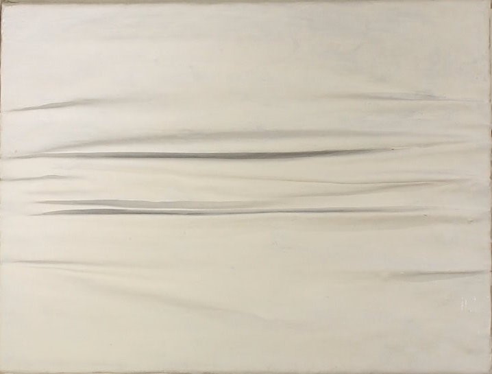 Lot #747: PIERO MANZONI - Achrome #12 - Kaolin on pleated canvas